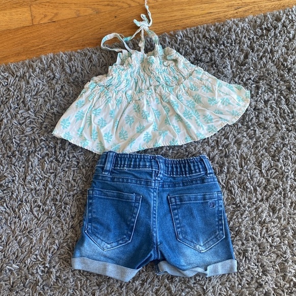 Baby Toddler Girl Shorts and Tops Bundle Size 12 Months - Picture 3 of 14